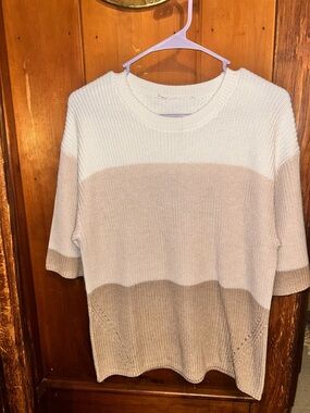 Source Unknown Cream & Tan Colorblock Knit Crew Sweater